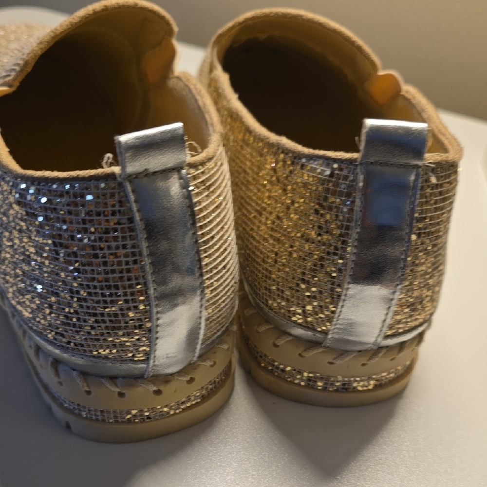 Oli | Gold | Women's | Textured Slip-Ons | Size 11 | Like New - Picture 8 of 8